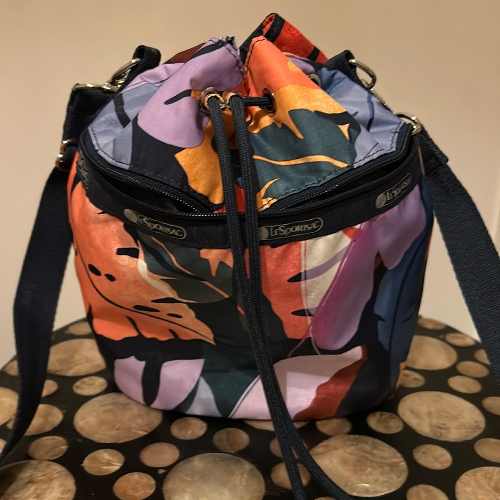 LeSportsac bucket bag